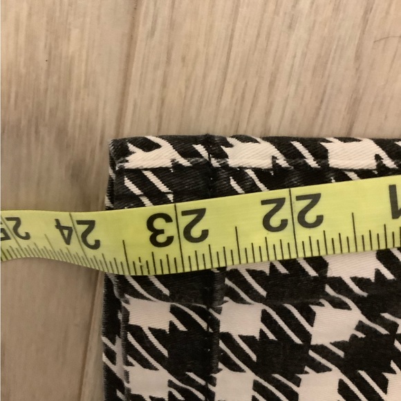 URBAN OUTFITTERS BDG BLACK AND WHITE CHECK PANTS❤️❤️❤️❤️ - Picture 6 of 7
